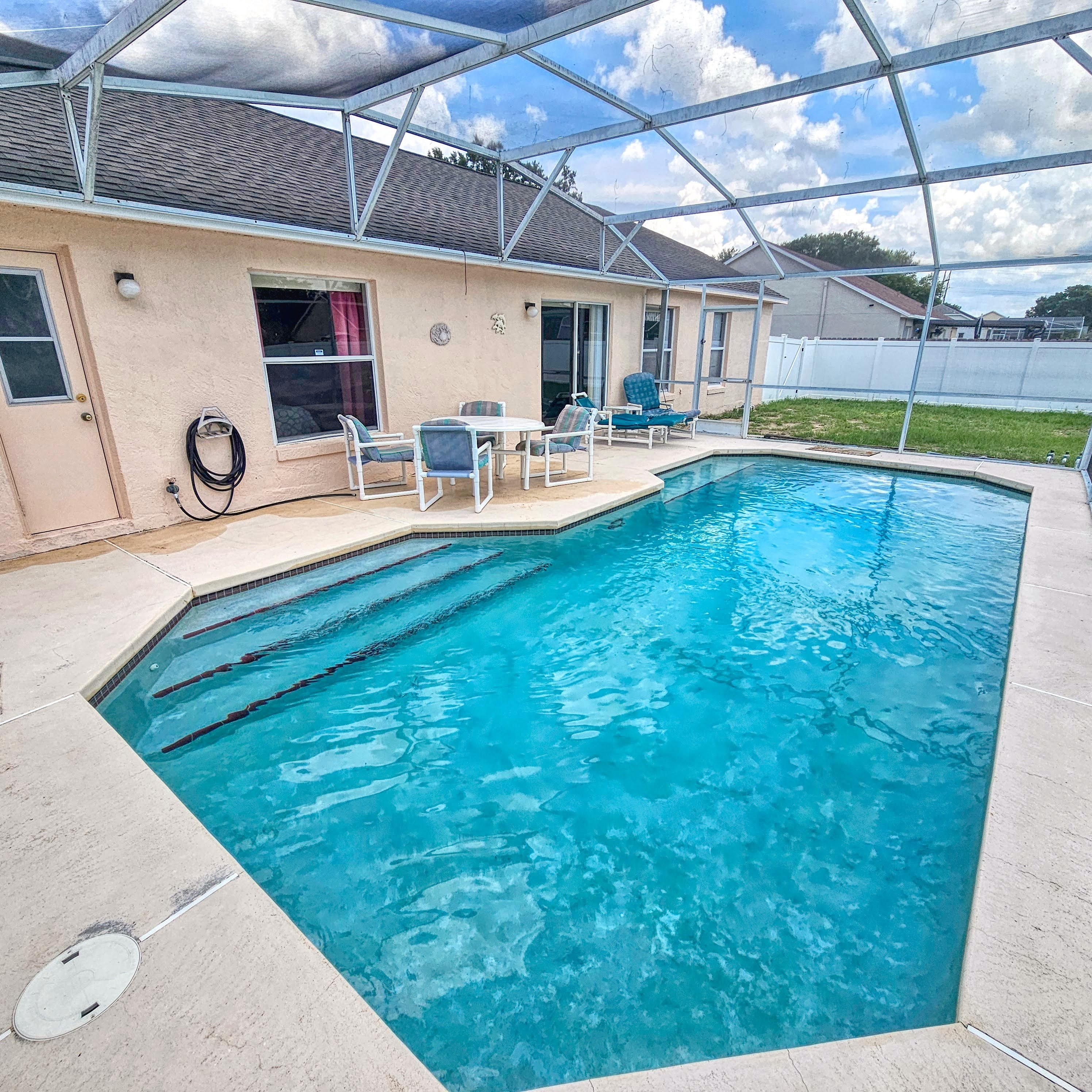 3 Bedroom Pool Home in Briargrove photo 3