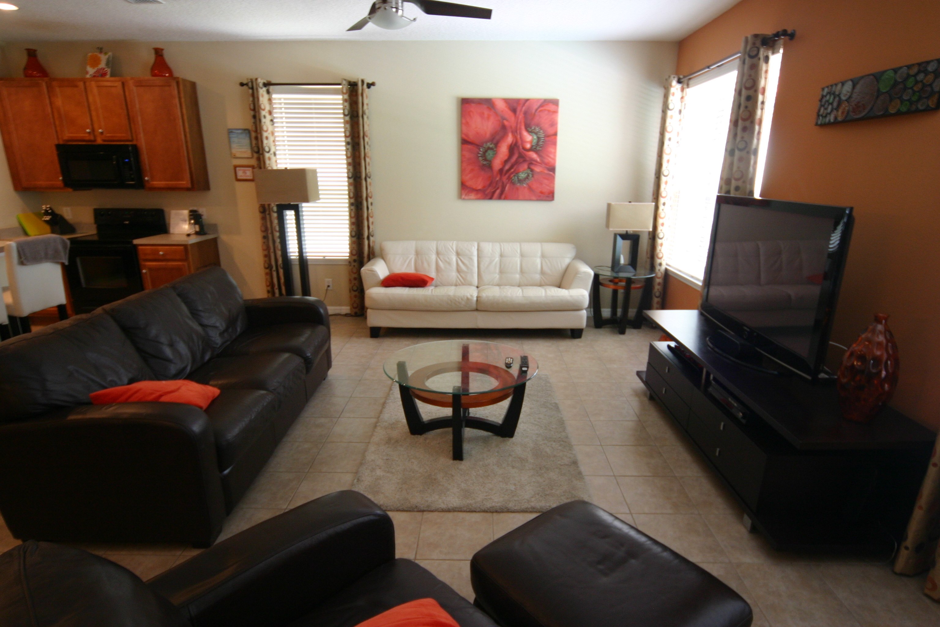 First Class 4 Bedroom En-Suite Pool Home photo 3