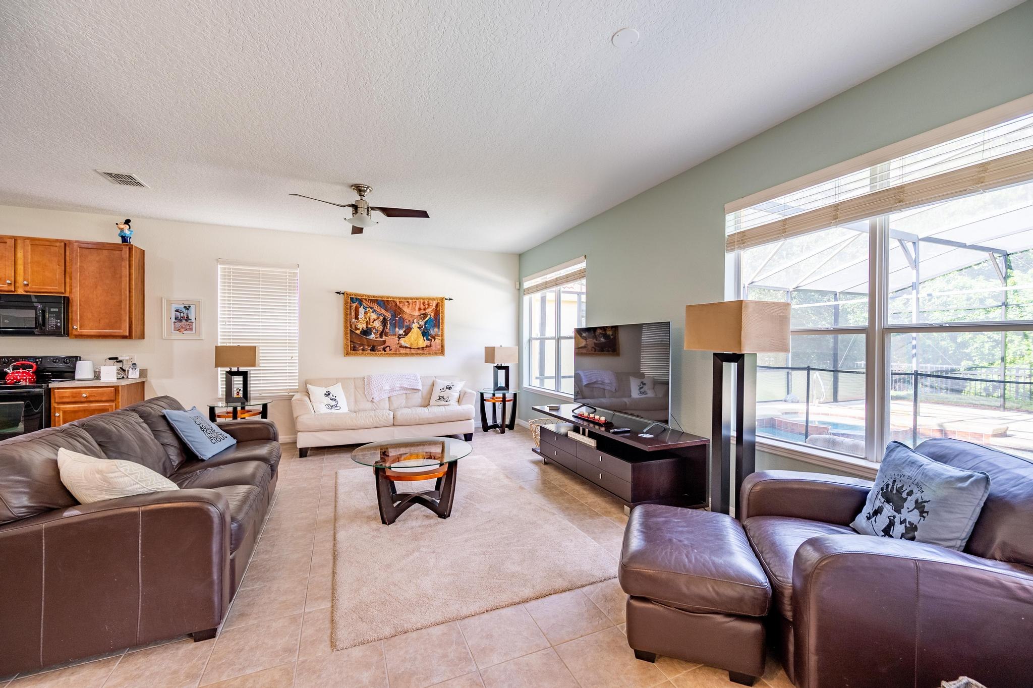 First Class 4 Bedroom En-Suite Pool Home photo 10